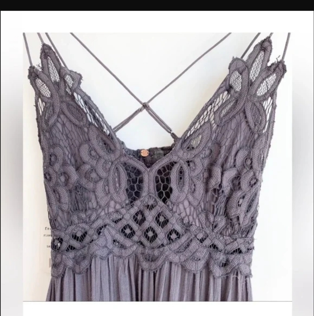 Free People - Picture 2 of 4